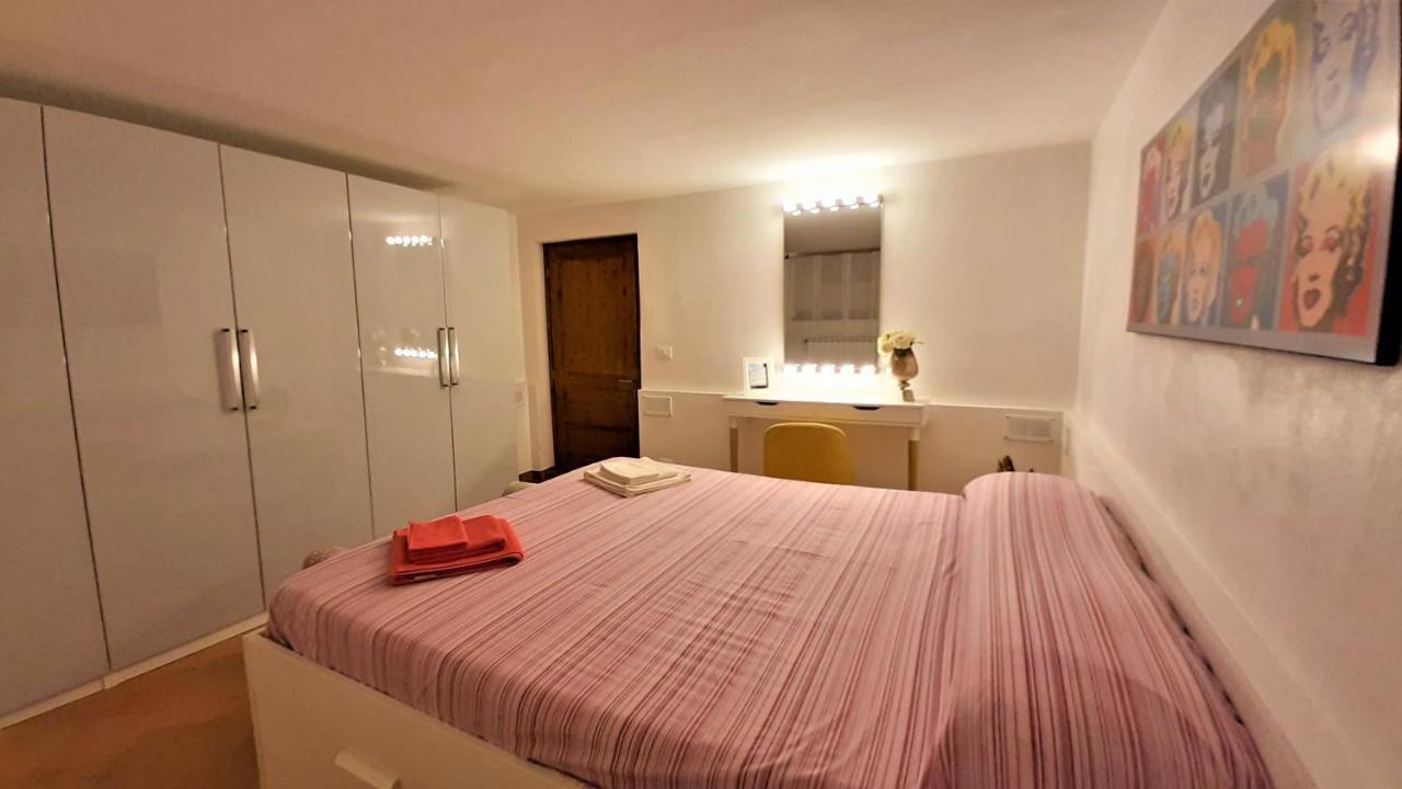 Movie Star Apartment With Garden Firenze Bagian luar foto
