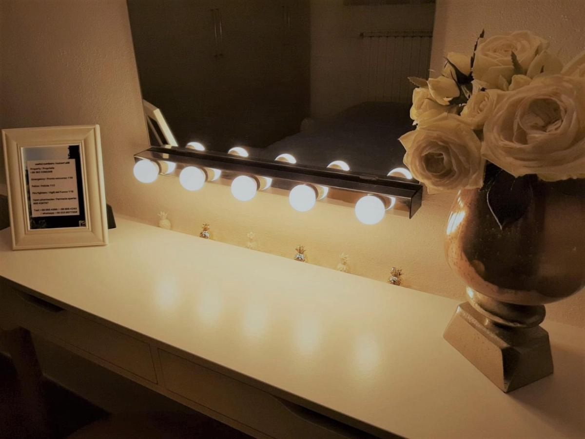 Movie Star Apartment With Garden Firenze Bagian luar foto
