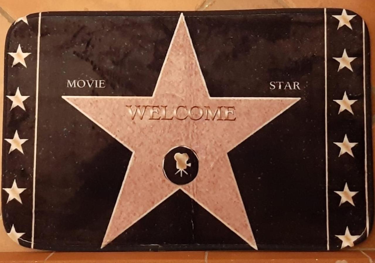 Movie Star Apartment With Garden Firenze Bagian luar foto