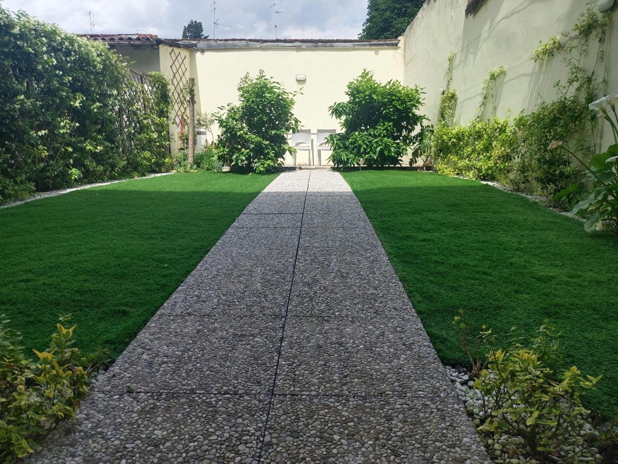 Movie Star Apartment With Garden Firenze Bagian luar foto